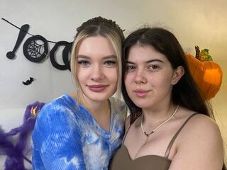 MeghanAndGwendol's Live sex camera Profile Image